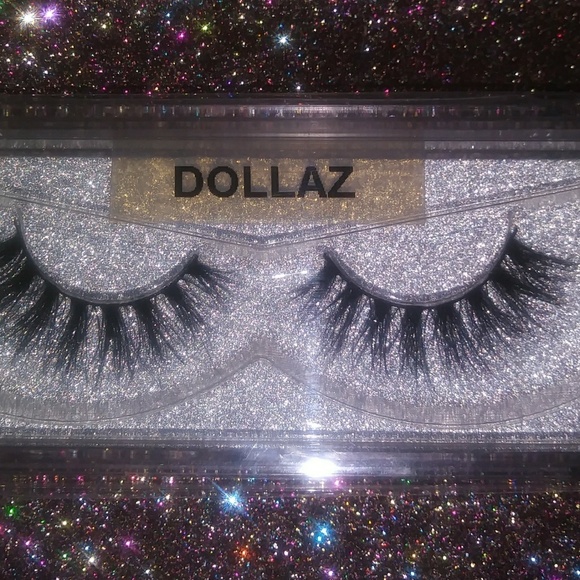 Lashes - Picture 4 of 8